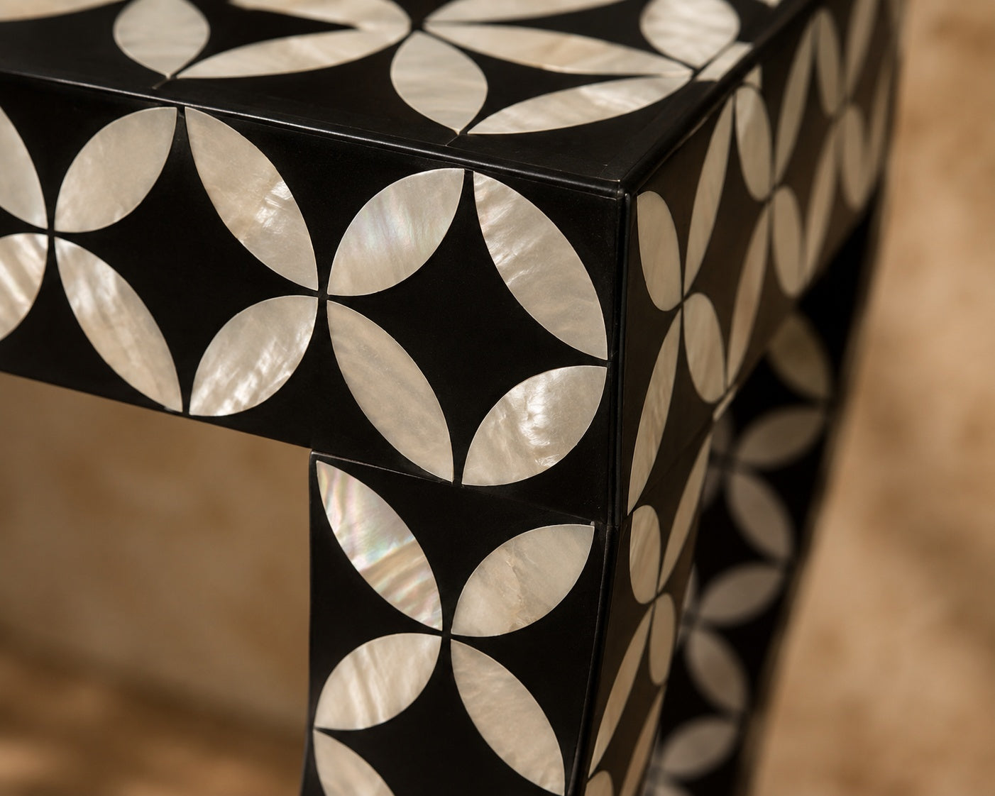 Mother of Pearl Console Table | Black Interlocking Circle Inlay